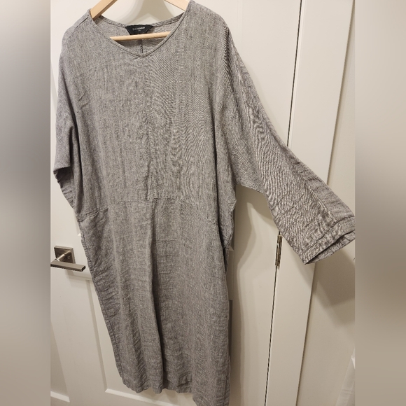 Eva's Sunday EVASSUNDAY grey linen Leah dress - Picture 3 of 9